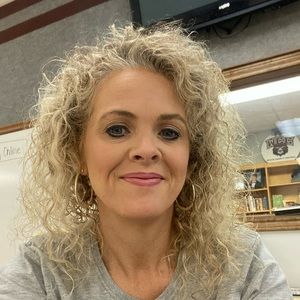 Meet your Posher, Melanie